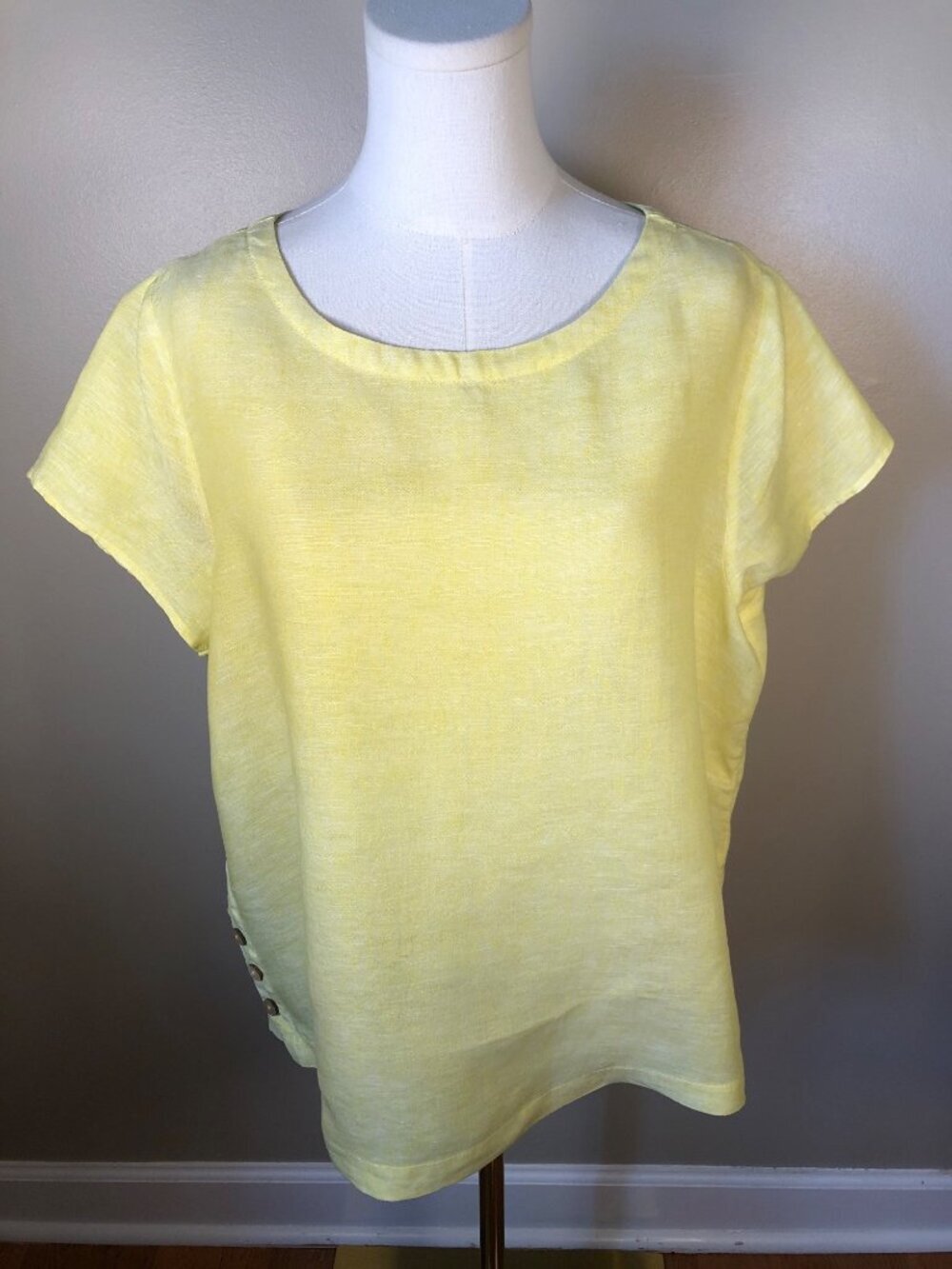 Cynthia Rowley 100% Linen Relaxed Fit Short Sleeve Yellow Top Size XL Minimalist